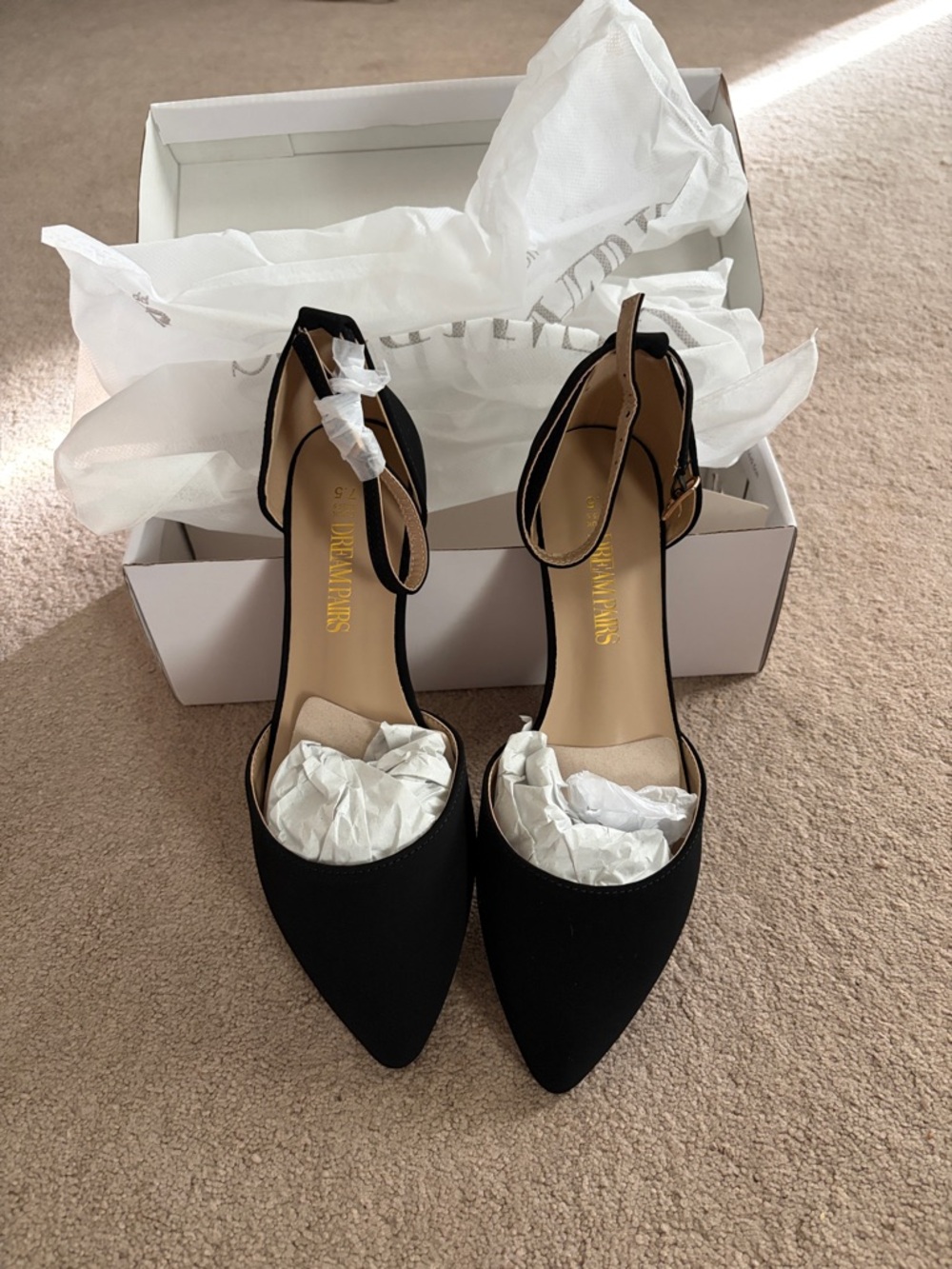 Dream Pairs Black Pointed Toe Ankle Strap Heels